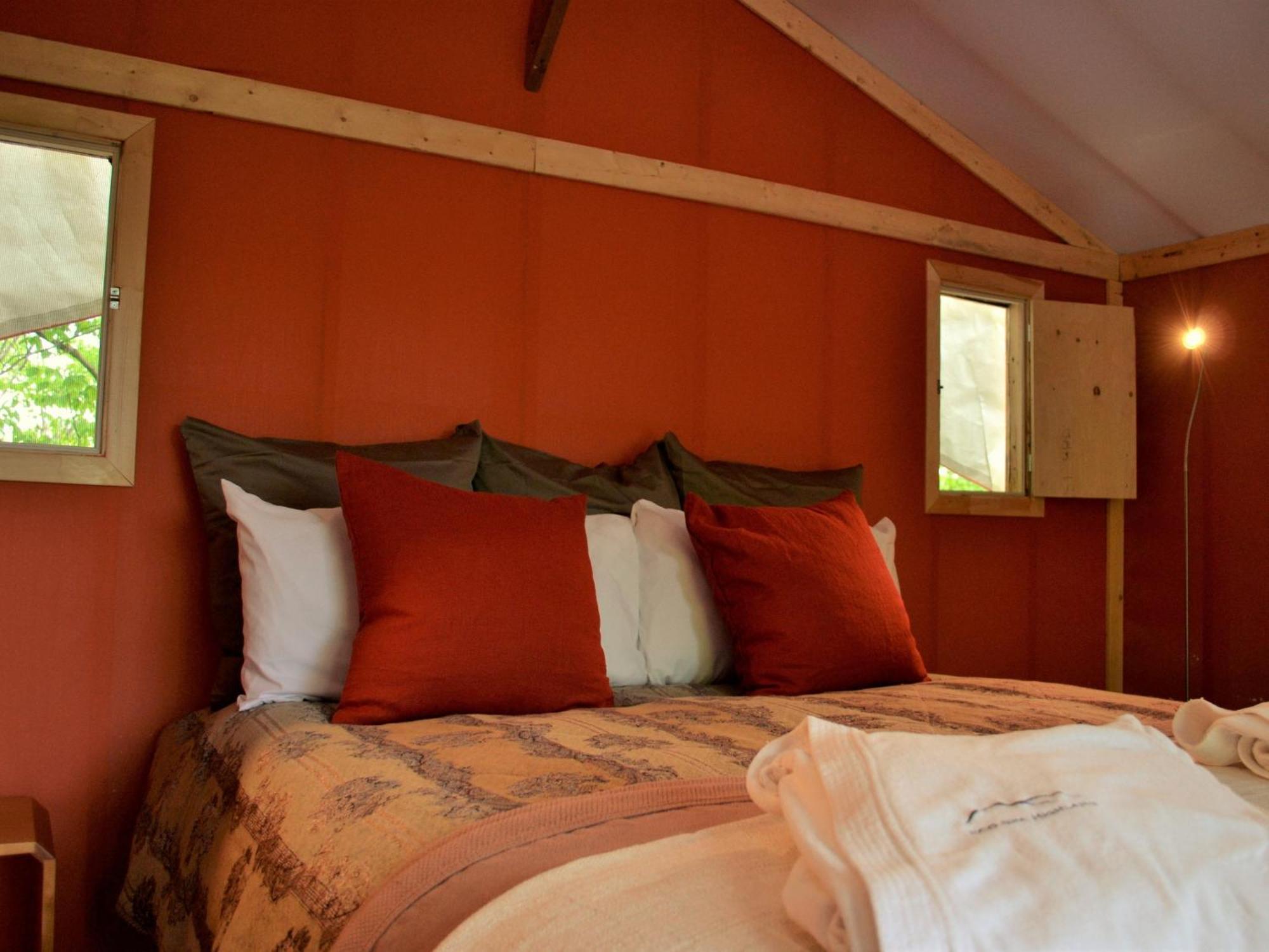 Éco Spa Highland Grenville-Sur-La-Rouge Habitación foto