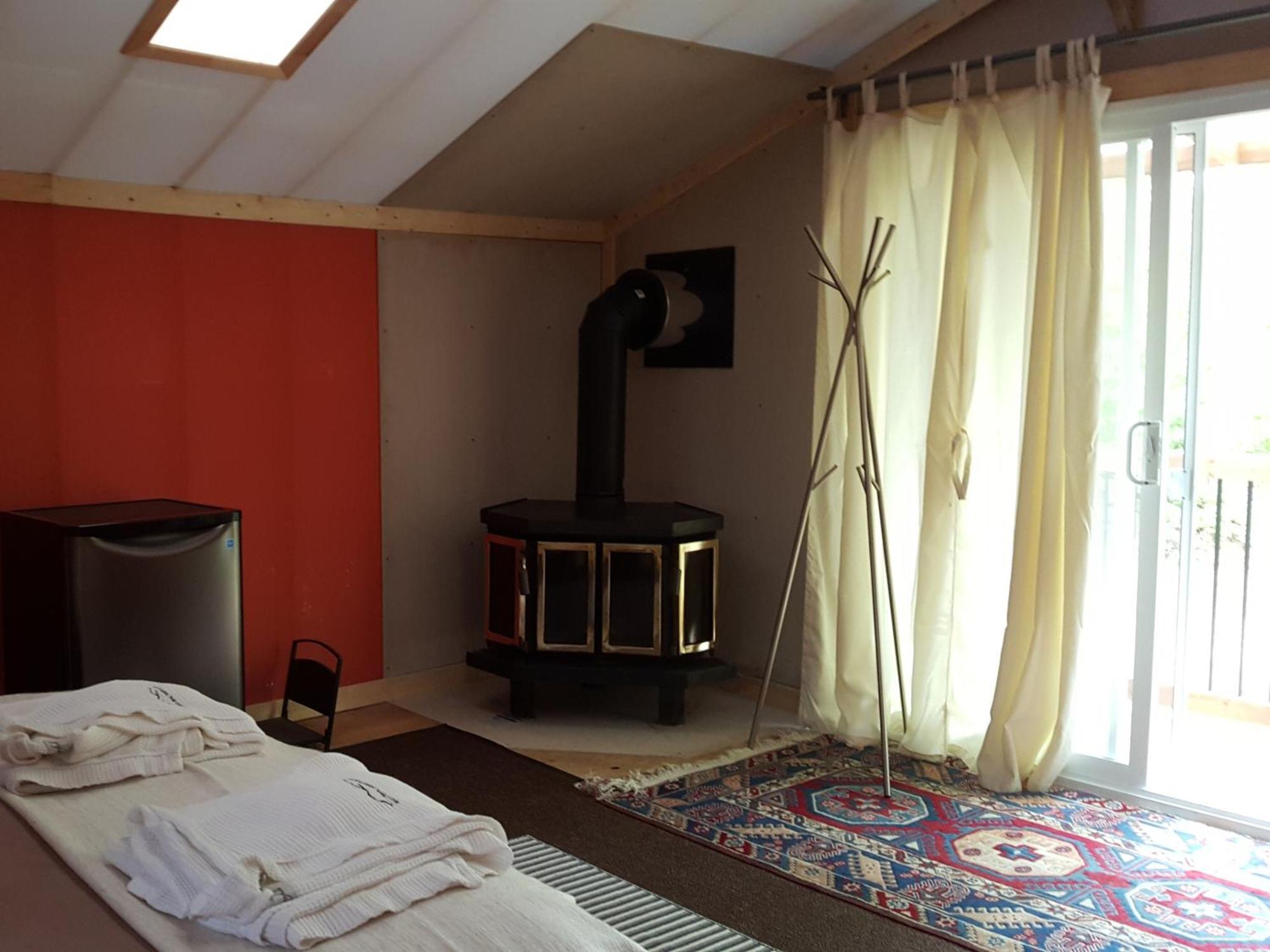 Éco Spa Highland Grenville-Sur-La-Rouge Habitación foto
